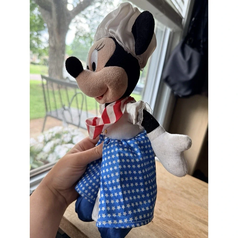 Disney Store Americana Minnie Mouse Plush 12